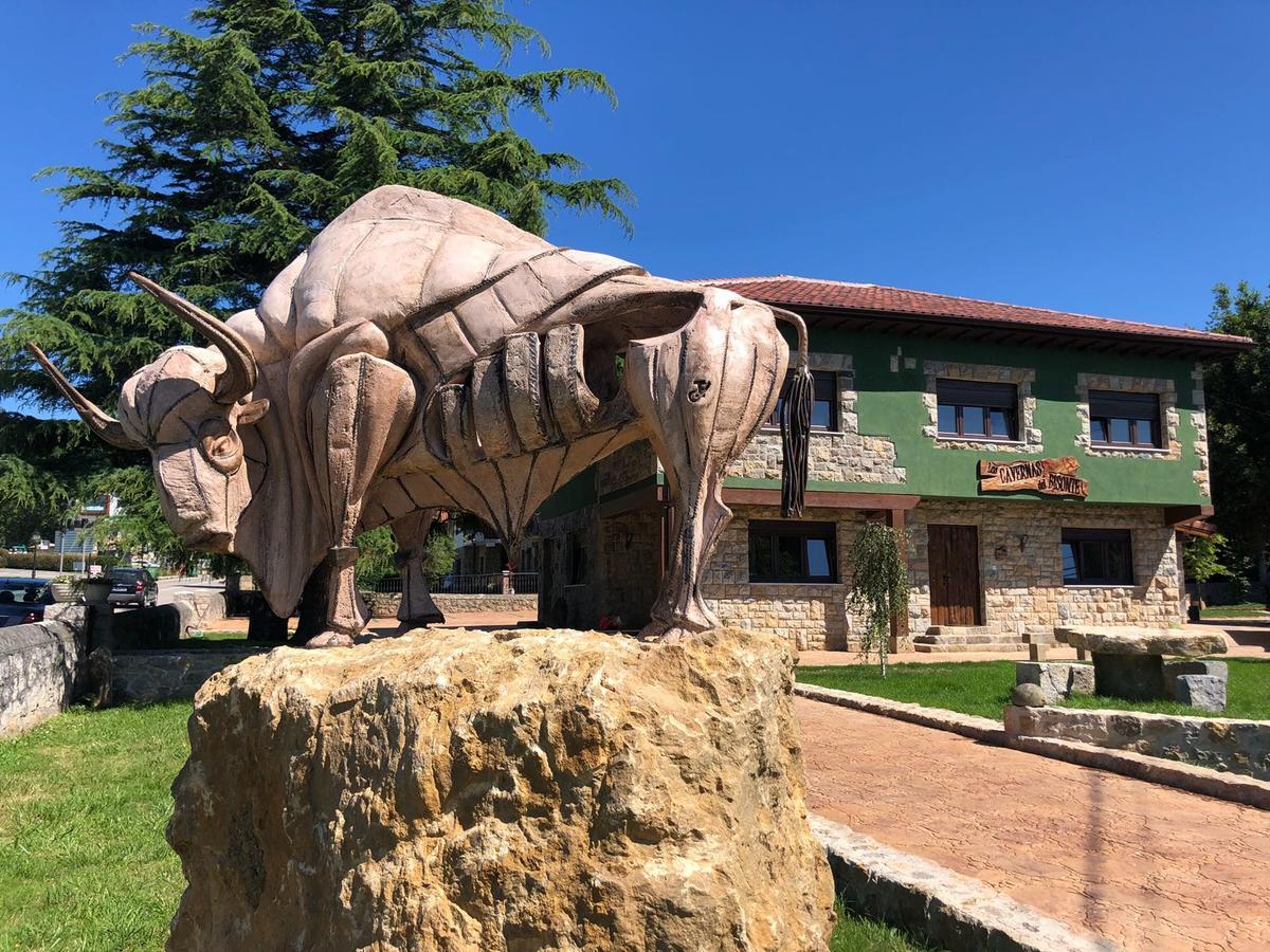 Las Cavernas Del Bisonte Santillana del Mar Exterior foto