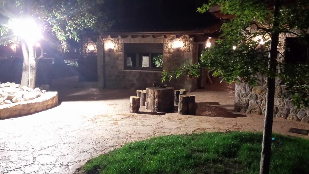 Las Cavernas Del Bisonte Santillana del Mar Exterior foto